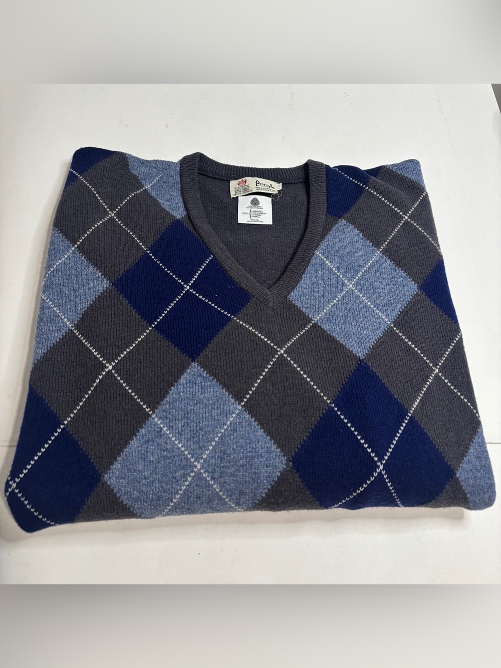 Vintage Pringle of Scotland XXL Blue 100% Lamb's Wool V Neck Argyle Sweater